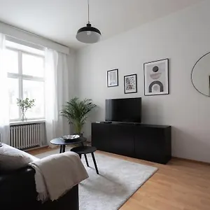Kodikas Huoneisto Helsingin Keskustassa Apartment